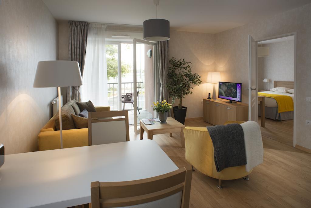 Domitys Le Parc Balsan Aparthotel Chateauroux Bilik gambar